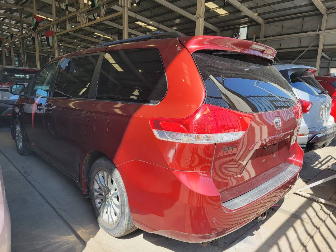 2011 TOYOTA SIENNA — 275285 Miles — Lot 003467 — Main - Marhaba Auctions Used Cars - Image 3