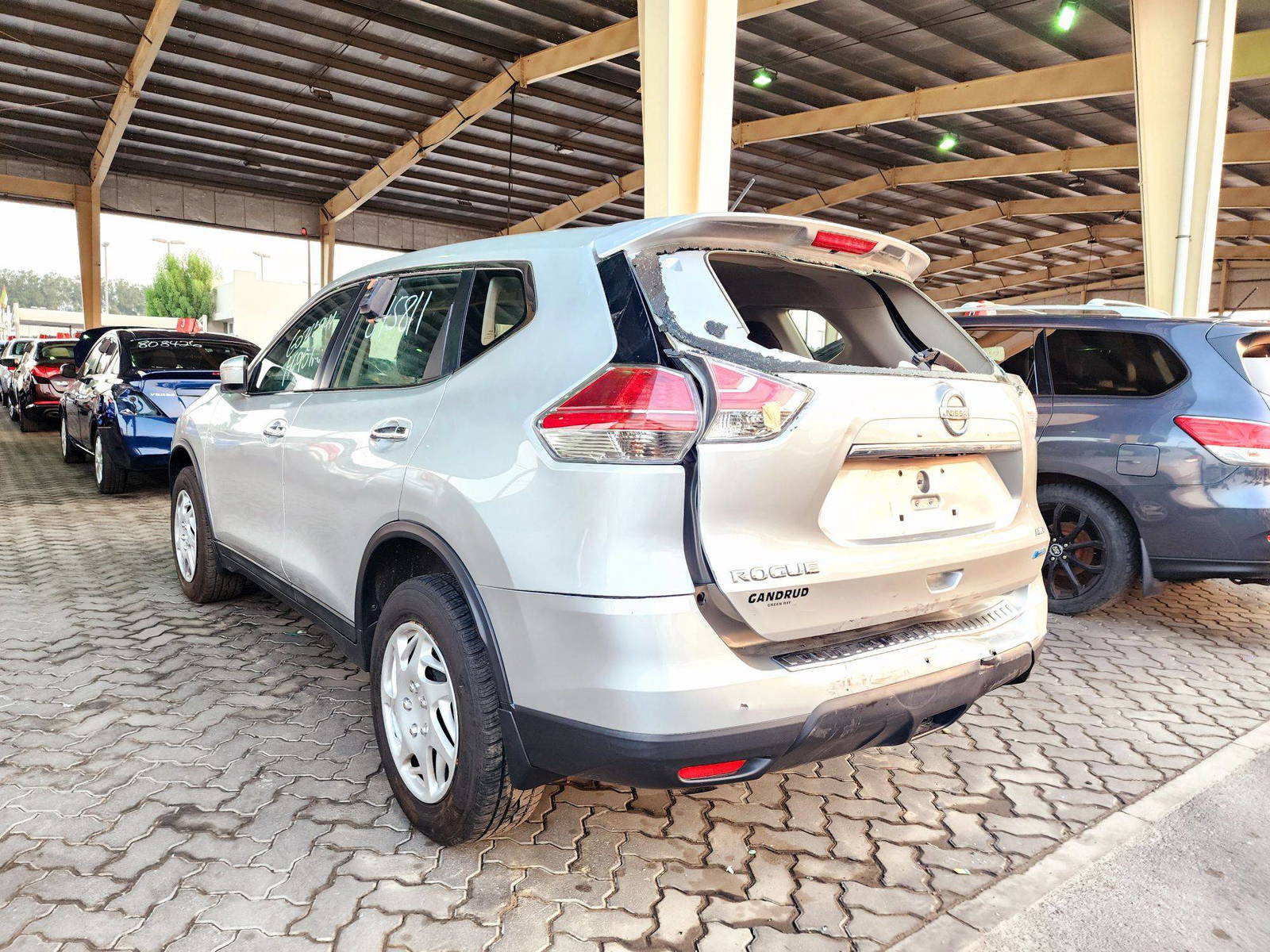 2014 NISSAN ROGUE — 146957 Miles — Lot XEC845811 — Souq - Marhaba Auctions Used Cars - Image 5