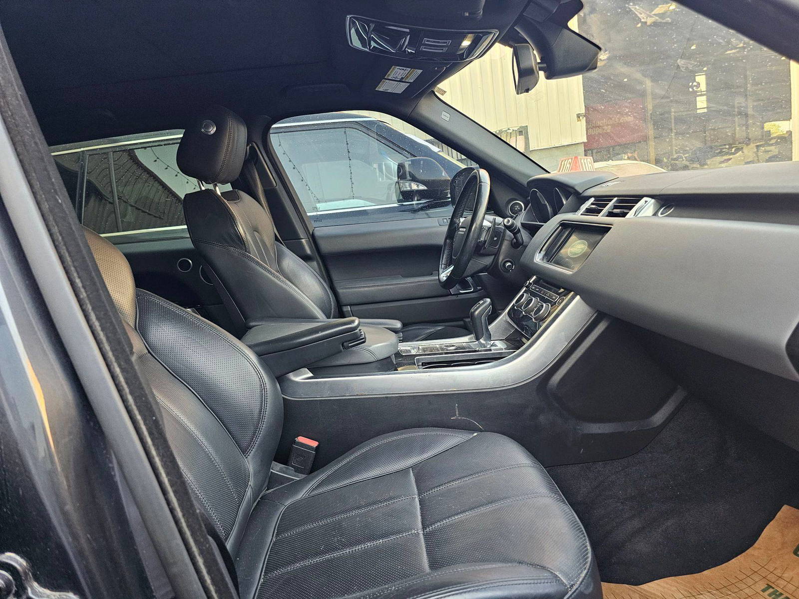LAND ROVER RANGE ROVER SPORT 2015 - Marhaba Auction Used Cars - Image 9