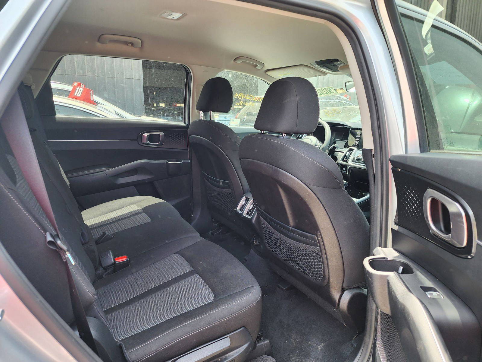 2022 KIA SORENTO — 33228 Miles — Lot NG083031 — Main - Marhaba Auctions Used Cars - Image 9