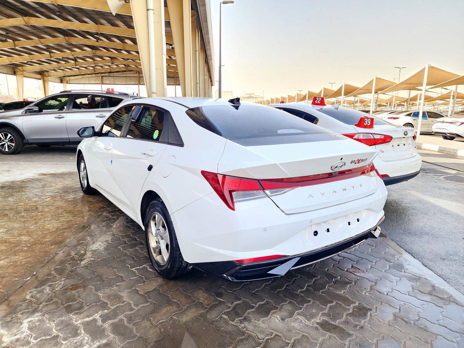 2021 HYUNDAI AVANTE — 150149 KM — Lot 004078 — Souq - Marhaba Auctions Used Cars - Image 3