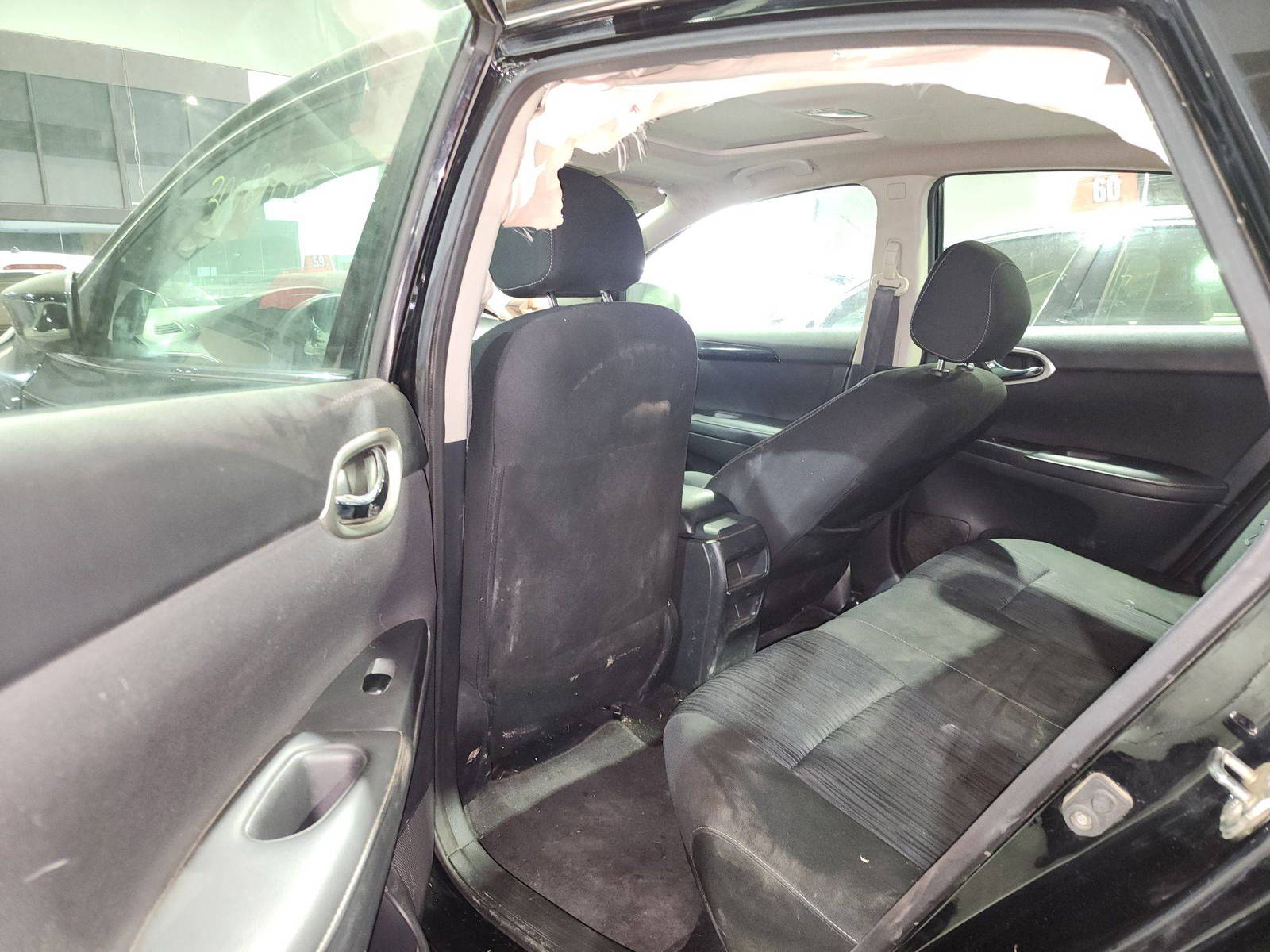 2019 NISSAN SENTRA — 196295 KM — Lot Y315385 — Al Quoz - Marhaba Auctions Used Cars - Image 5