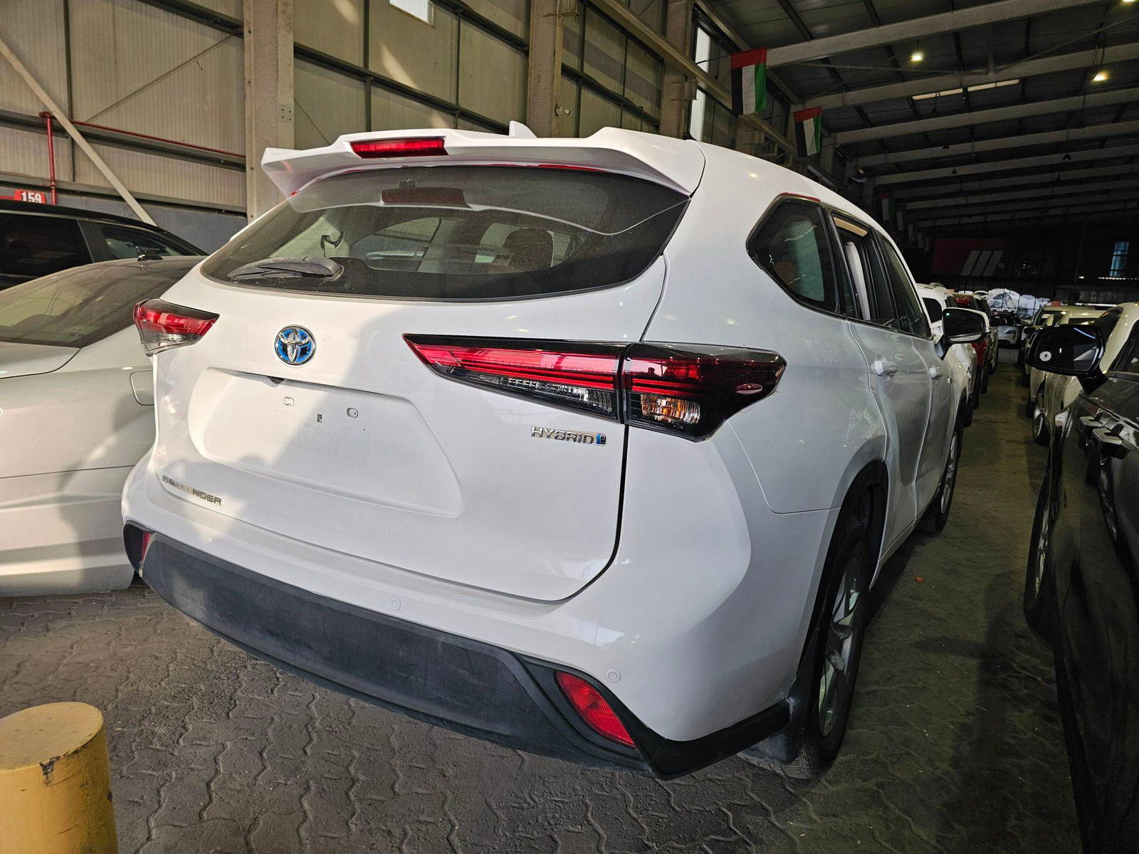Toyota Highlander 2021 view 2