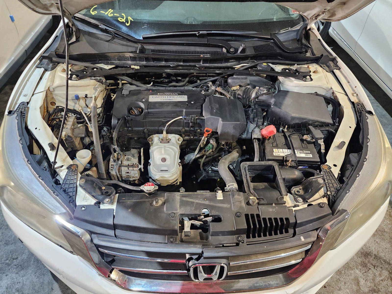 2013 HONDA ACCORD — 263362 KM — Lot 12274128 — Al Quoz - Marhaba Auctions Used Cars - Image 12