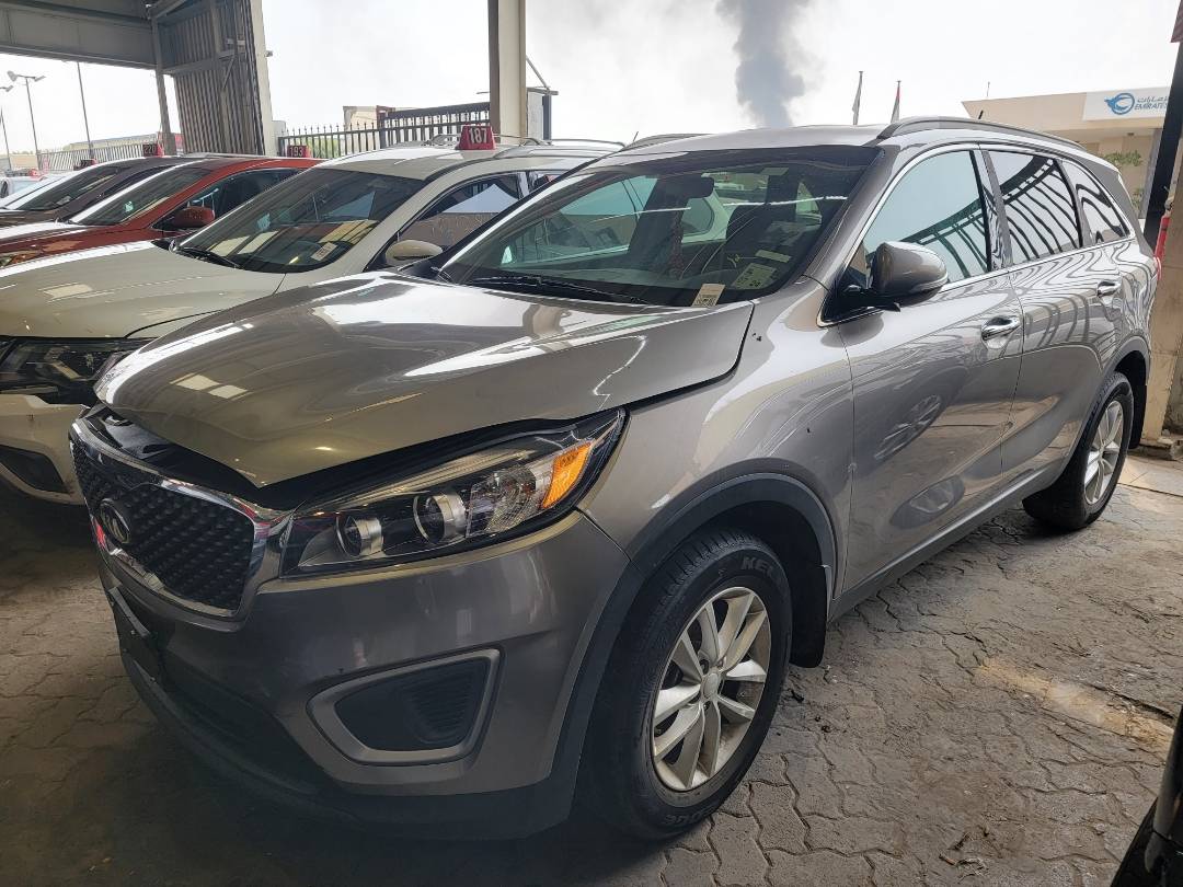 2017 KIA SORENTO — 174035 Miles — Lot 875744 — Main - Marhaba Auctions Used Cars - Image 4