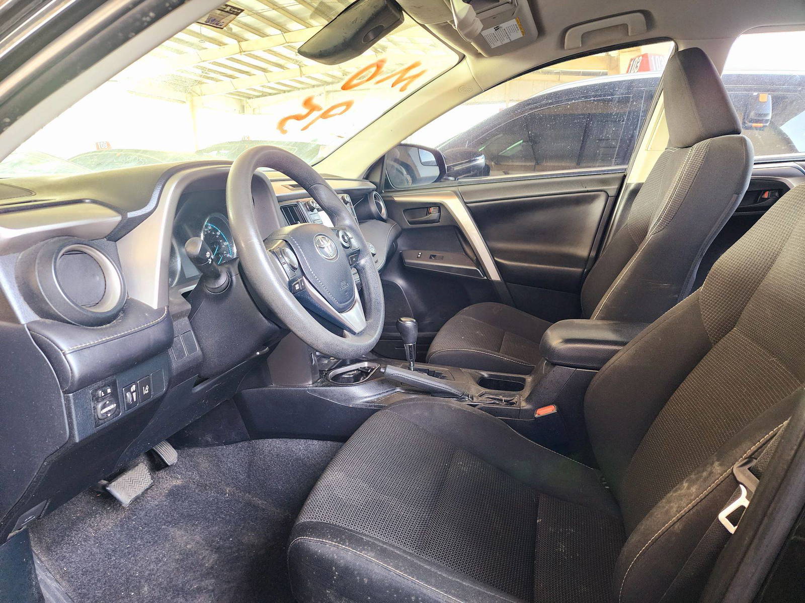 2018 TOYOTA RAV4 — 169144 Miles — Lot REV7JD194954 — Souq - Marhaba Auctions Used Cars - Image 8