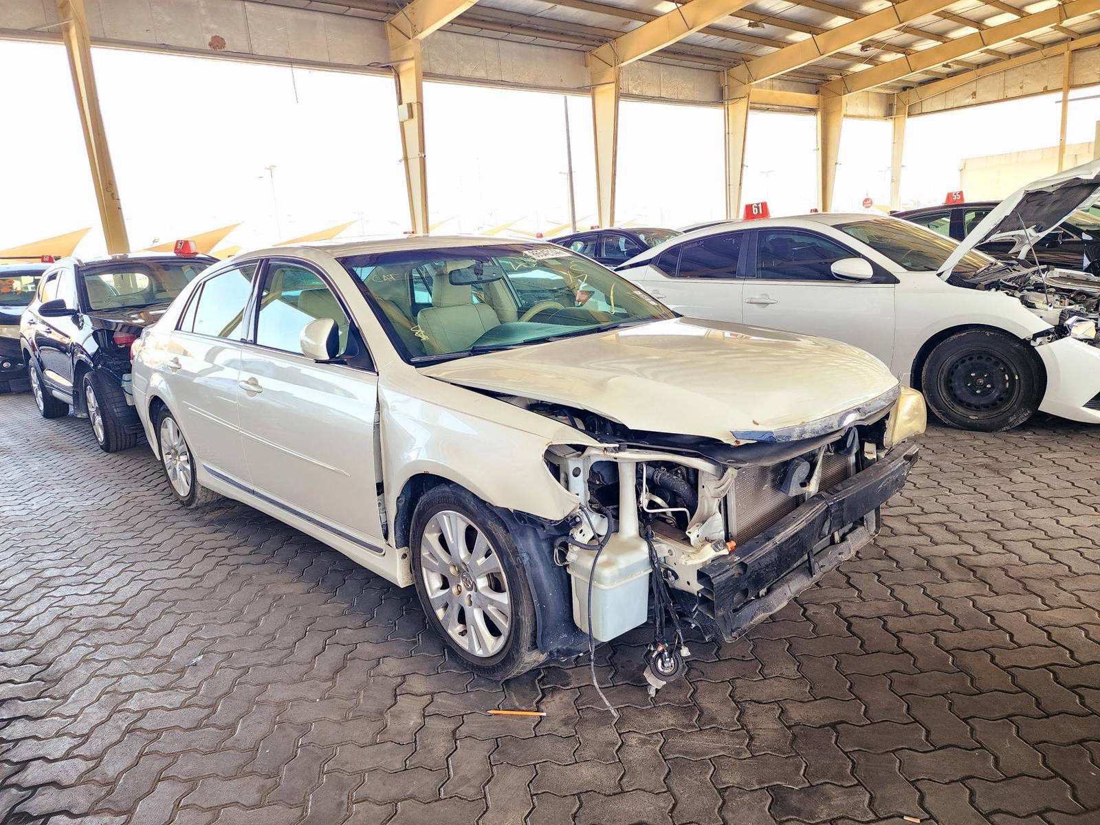 2012 TOYOTA AVALON — 179849 Miles — Lot 86542144 — Souq - Marhaba Auctions Used Cars - Image 4