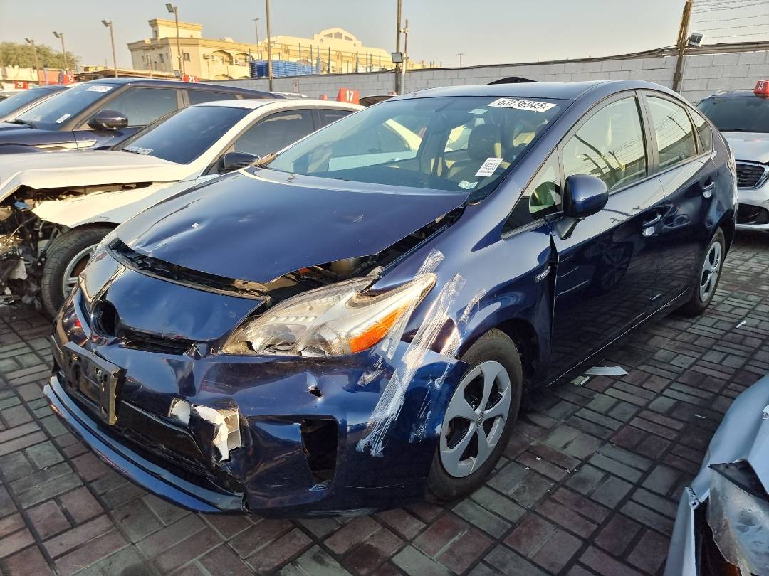 2015 TOYOTA PRIUS — 181951 Miles — Lot 1912495 — Main - Marhaba Auctions Used Cars - Image 4