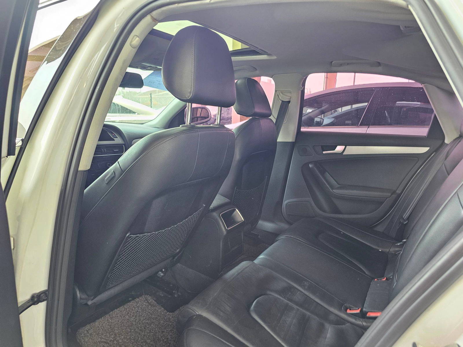 2011 AUDI A4 — 185359 KM — Lot 013984 — Main - Marhaba Auctions Used Cars - Image 6