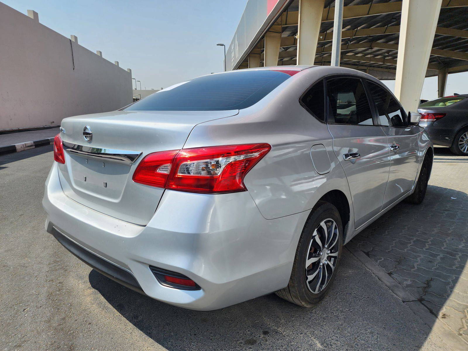2016 NISSAN SENTRA — 142689 Miles — Lot P0GY284106 — Souq - Marhaba Auctions Used Cars - Image 3