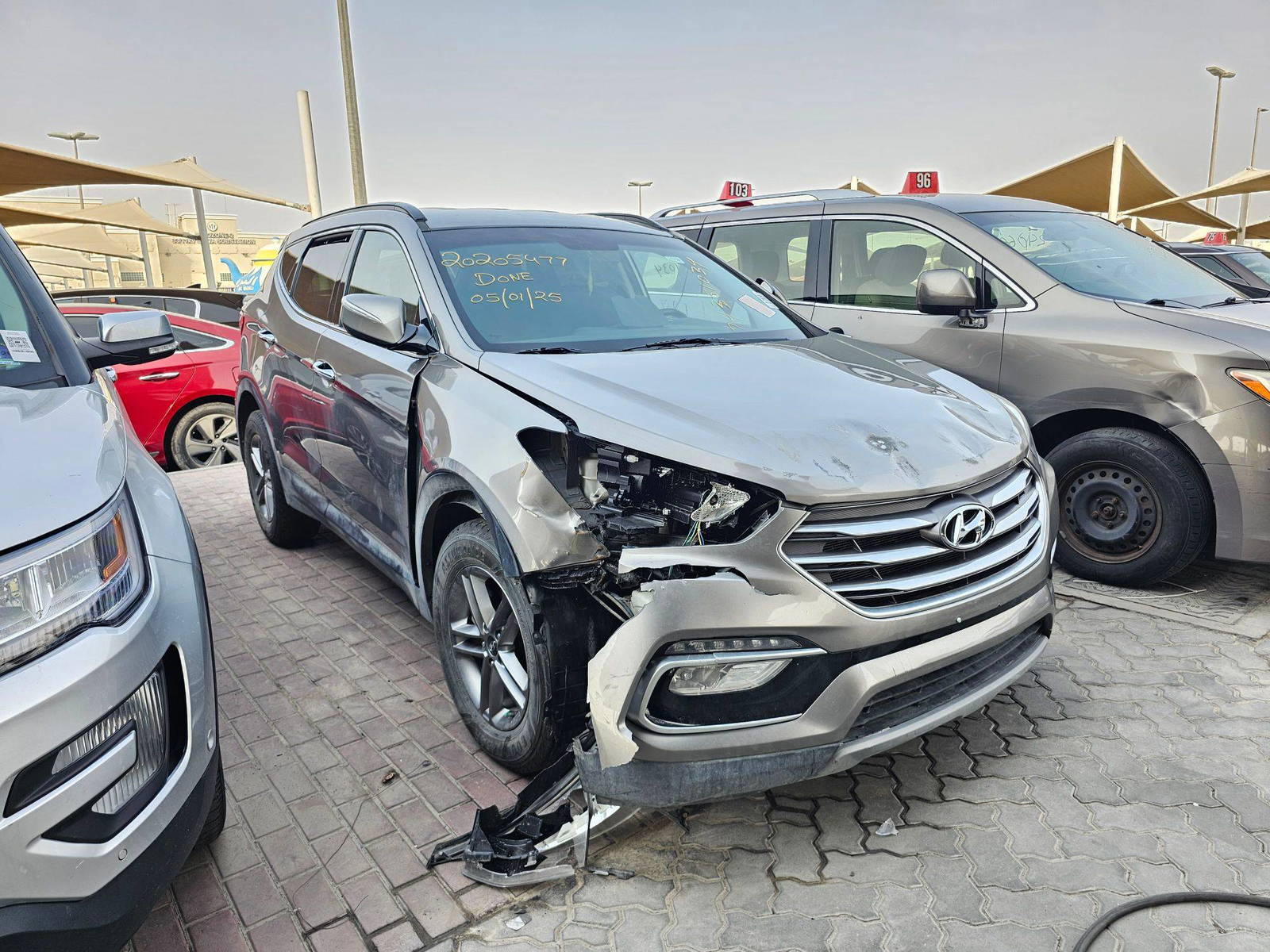 2018 HYUNDAI SANTA FE SPORT — 174481 KM — Lot 20205477 — Souq - Marhaba Auctions Used Cars - Image 4