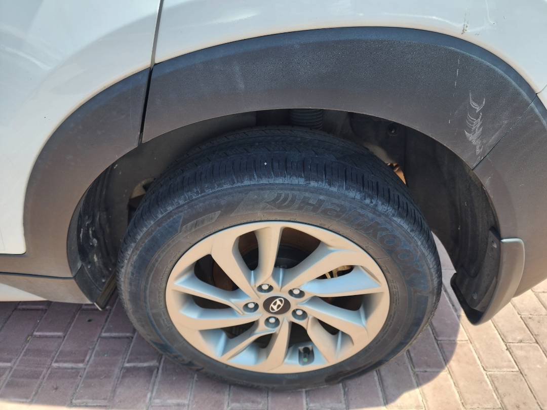 2017 HYUNDAI TUCSON — 106481 Miles — Lot 74946543 - Marhaba Auctions Used Cars - Image 3