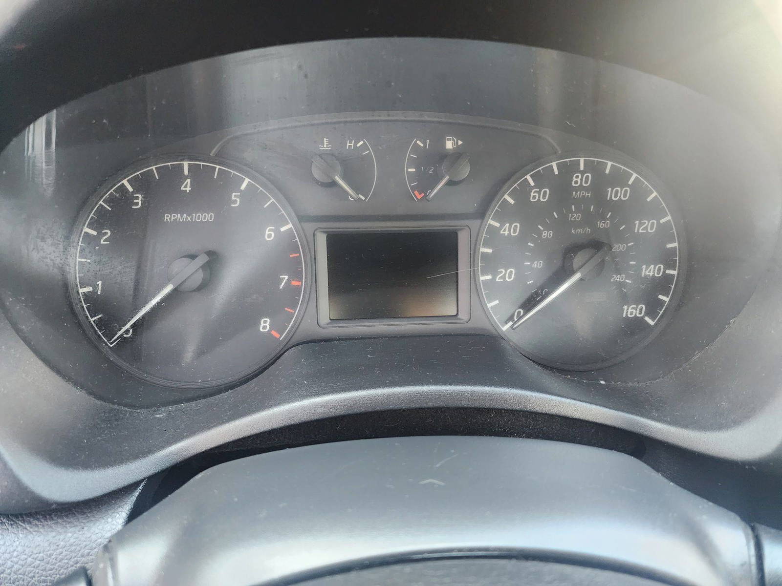 2015 NISSAN SENTRA — 204810 Miles — Lot 69640533 - Marhaba Auctions Used Cars - Image 4