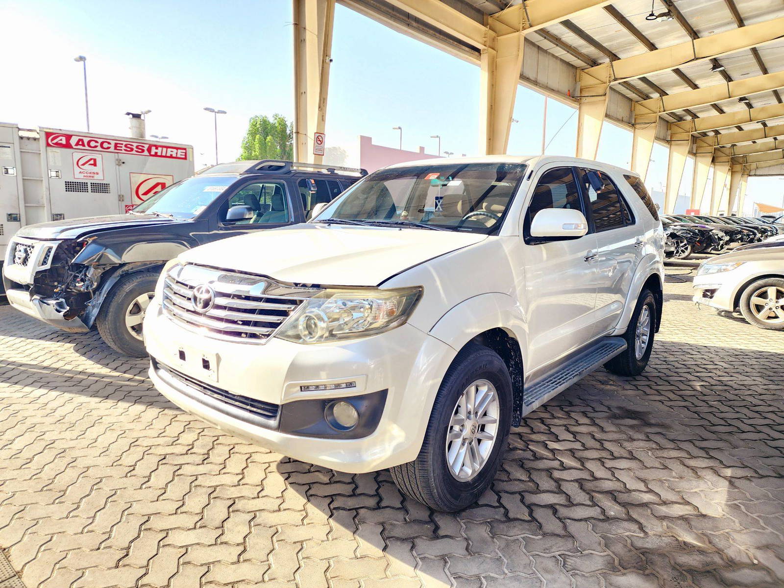 2015 TOYOTA FORTUNER — 88890 KM — Lot 8068870 — Souq - Marhaba Auctions Used Cars - Image 5