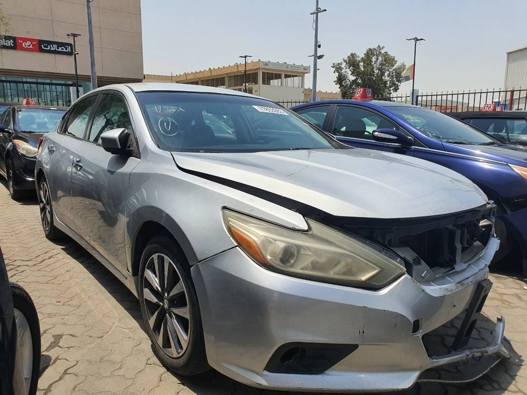 2017 NISSAN ALTIMA — 156572 Miles — Lot P7HC171983 — Main - Marhaba Auctions Used Cars - Image 4