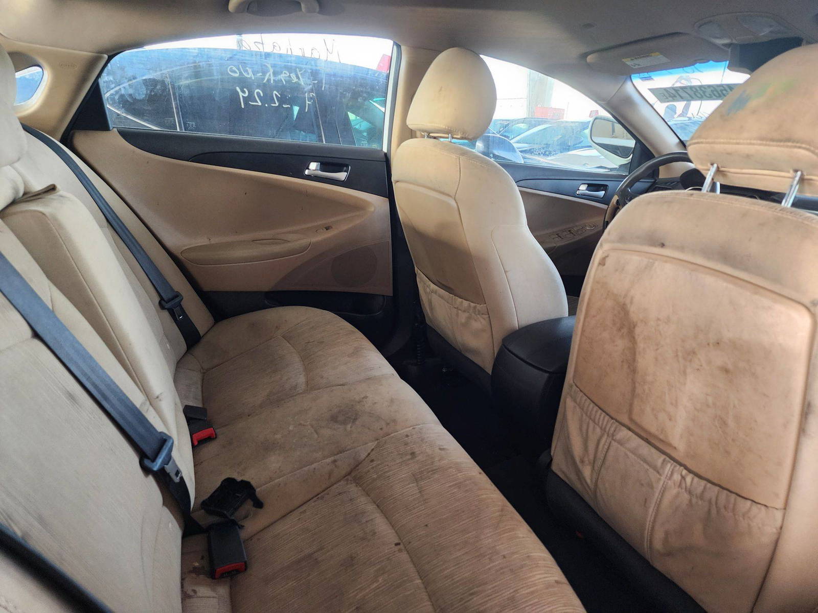 2012 HYUNDAI SONATA — 145052 Miles — Lot 45638714 — Souq - Marhaba Auctions Used Cars - Image 4