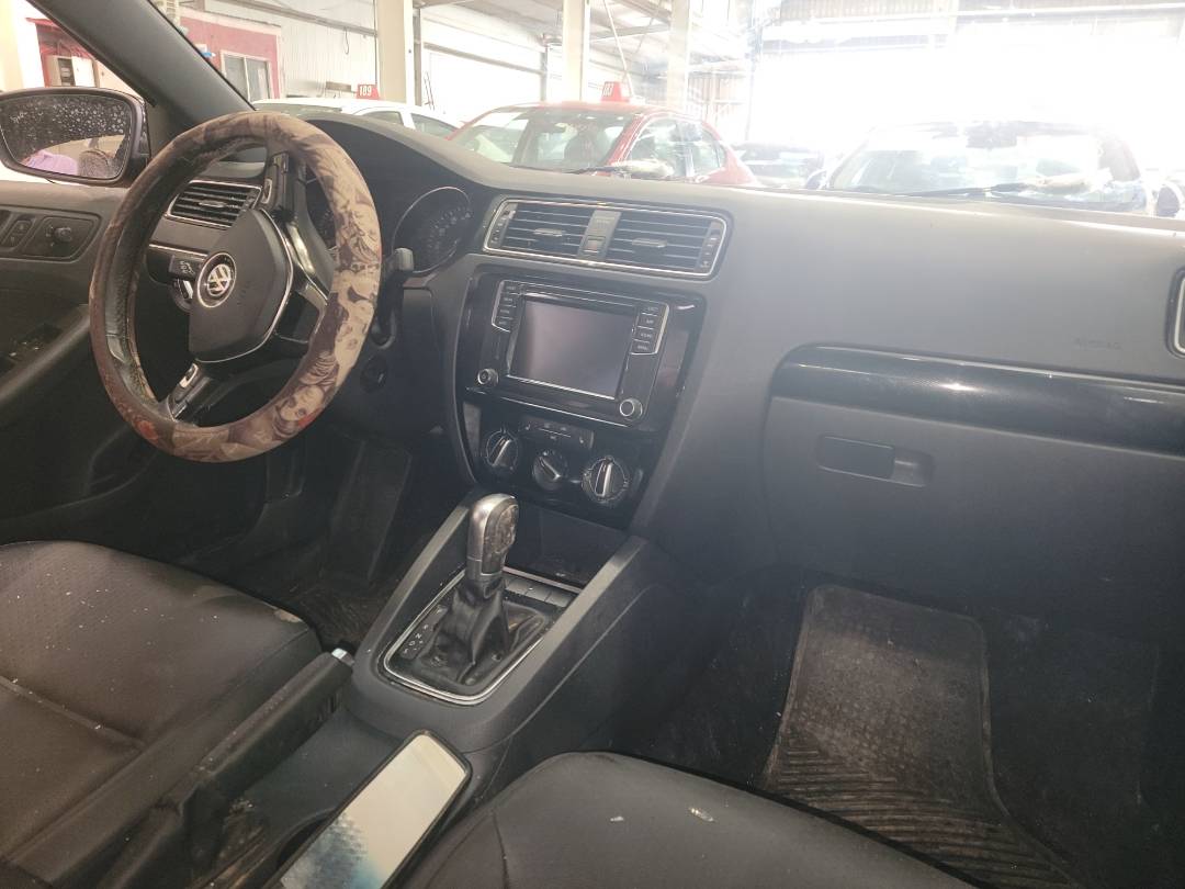 2018 VOLKSWAGEN JETTA — 181739 Miles — Lot 38540502 — Main - Marhaba Auctions Used Cars - Image 6