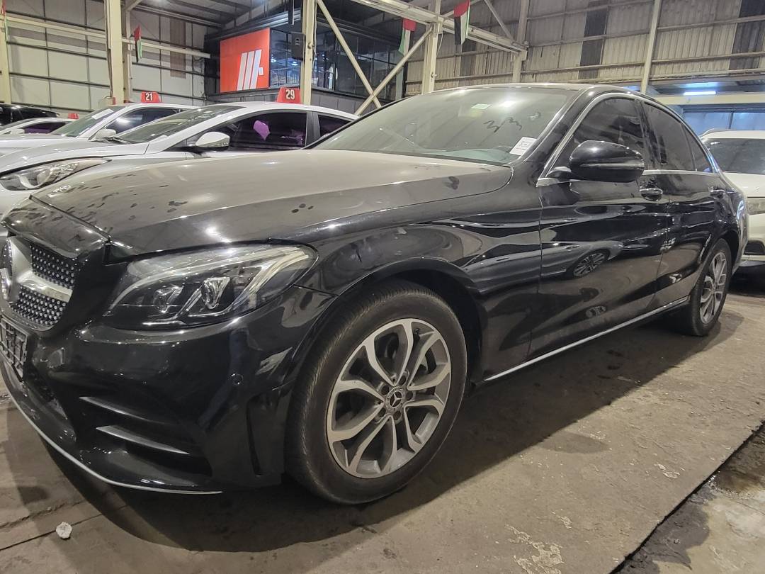 2017 MERCEDES BENZ C300 — 78022 KM — Lot HU222032 — Main - Marhaba Auctions Used Cars - Image 3