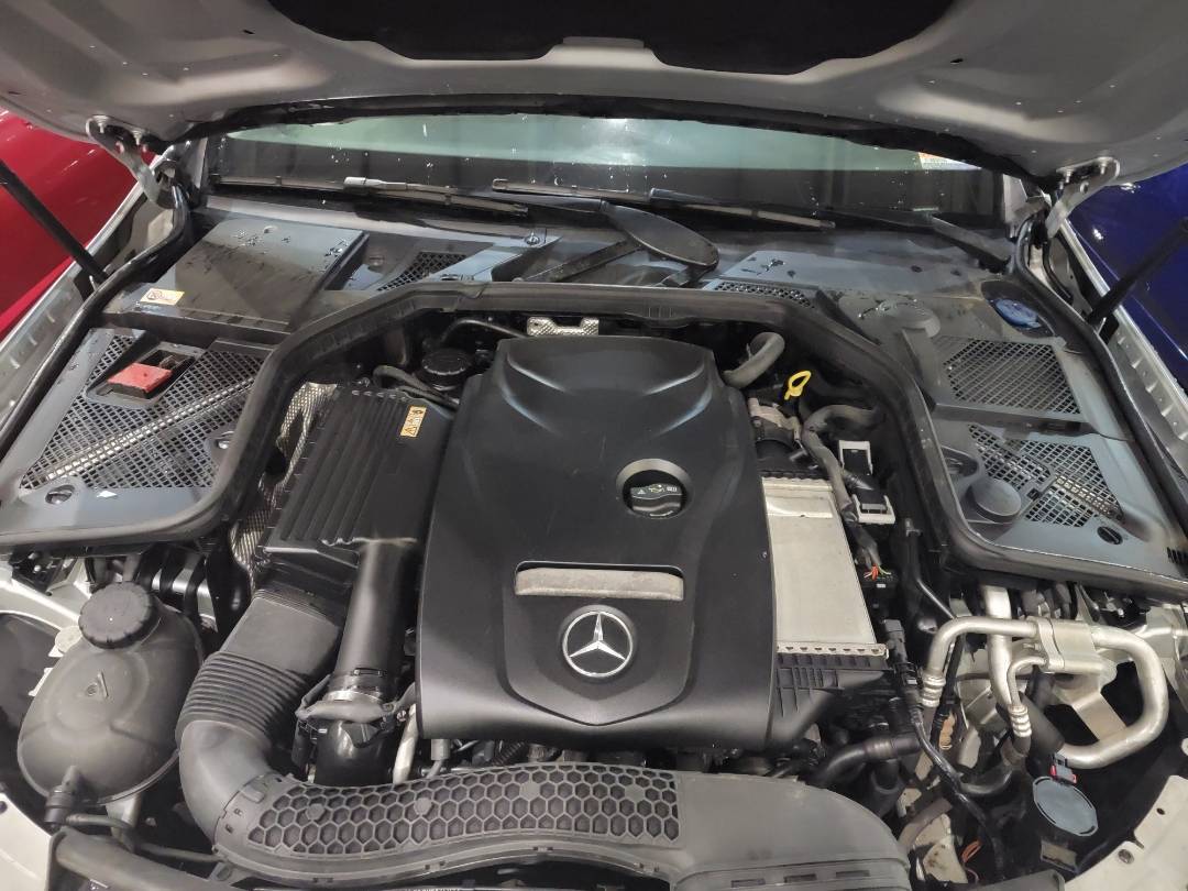 2015 MERCEDES BENZ C300 — 120602 Miles — Lot U062718 - Marhaba Auctions Used Cars - Image 10