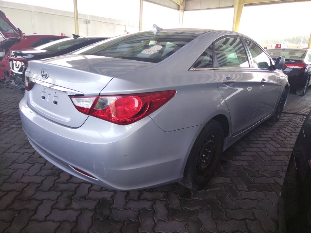 2011 HYUNDAI SONATA — 194651 Miles — Lot 58234953 - Marhaba Auctions Used Cars - Image 4