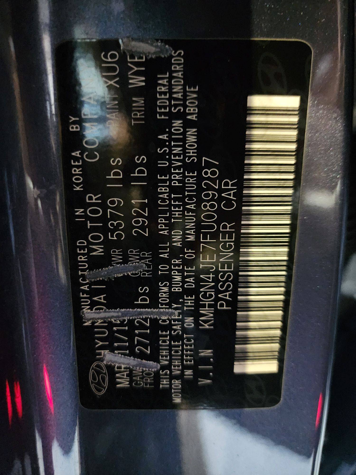 2015 HYUNDAI GENESIS — 96597 Miles — Lot 40099452 — Souq - Marhaba Auctions Used Cars - Image 11