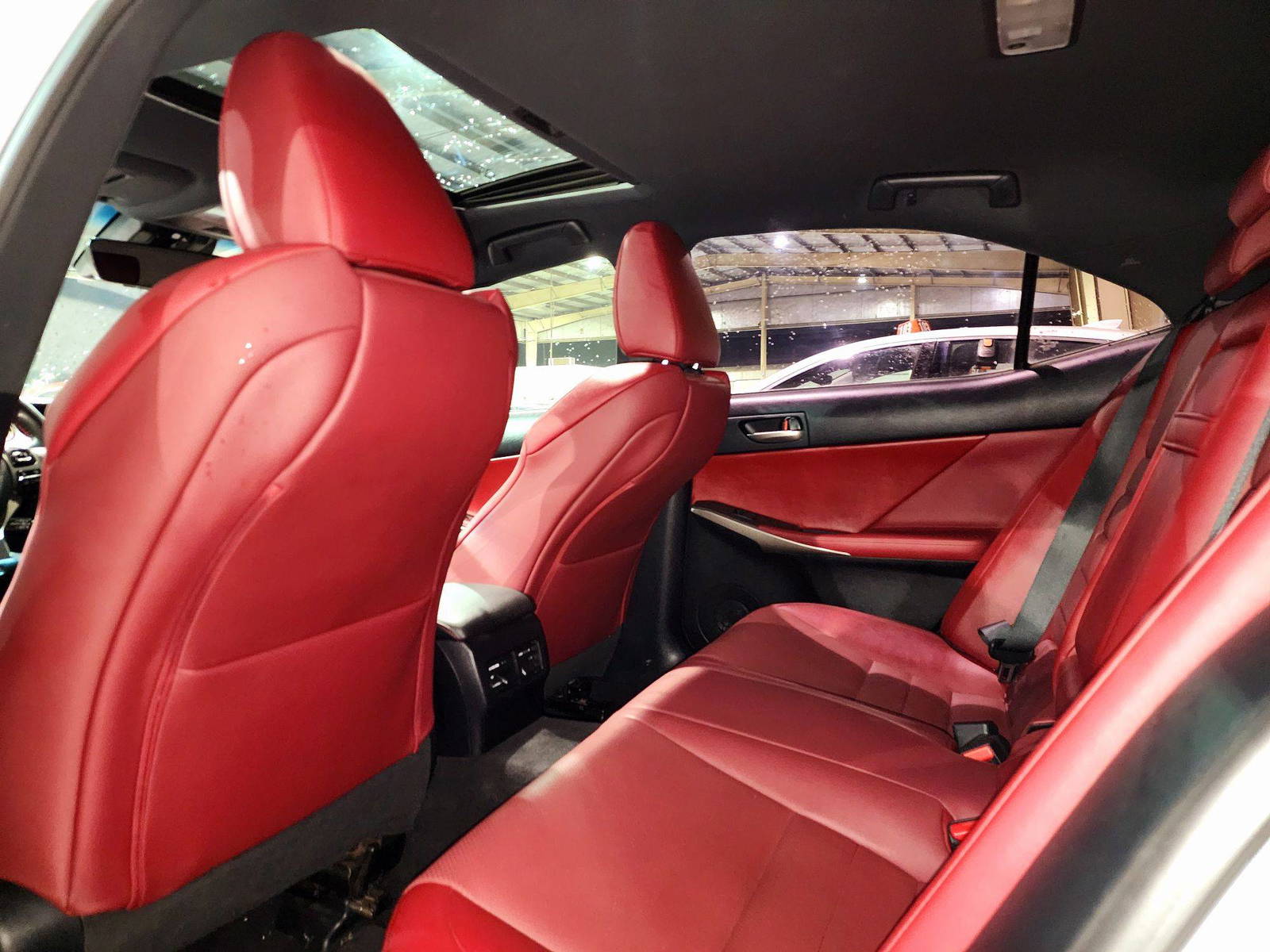 2018 LEXUS IS 300 — 135132 KM — Lot D27J5065017 — Souq - Marhaba Auctions Used Cars - Image 6