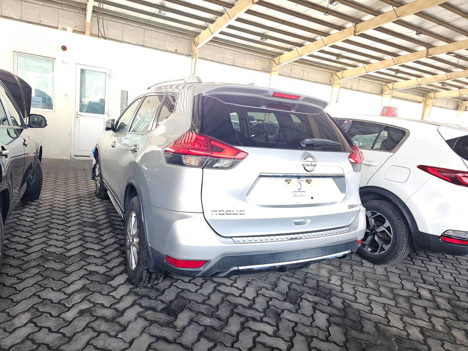 NISSAN ROGUE 2017 - Marhaba Auction Used Cars - Image 3