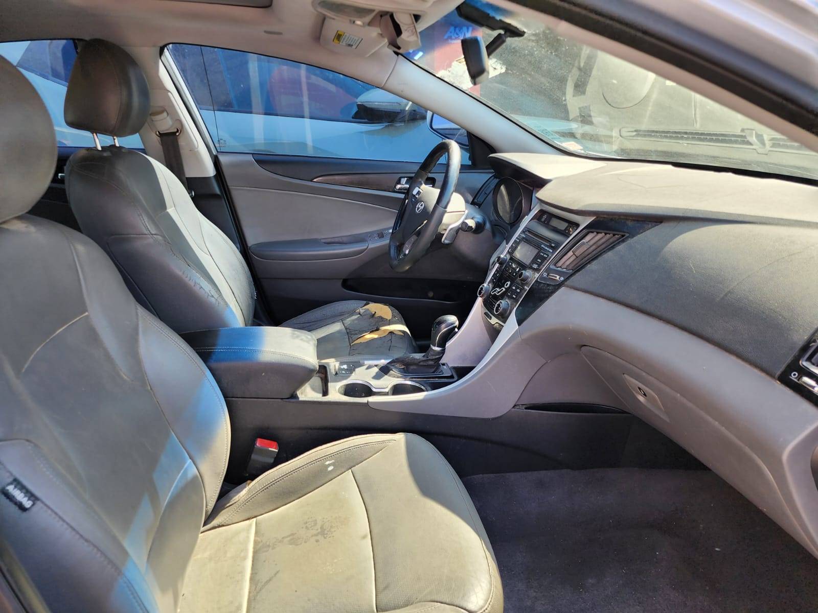 2013 HYUNDAI SONATA — 159871 Miles — Lot 45501084 — Al Quoz - Marhaba Auctions Used Cars - Image 7