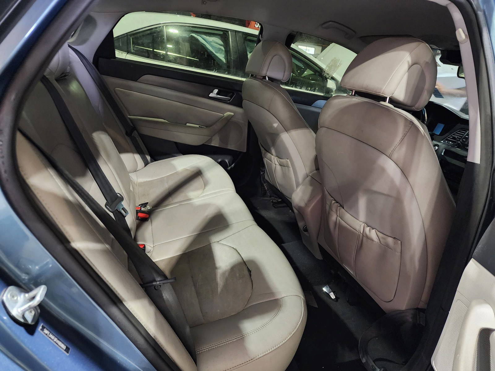 2015 HYUNDAI SONATA — 121655 Miles — Lot 80860 — Al Quoz - Marhaba Auctions Used Cars - Image 7