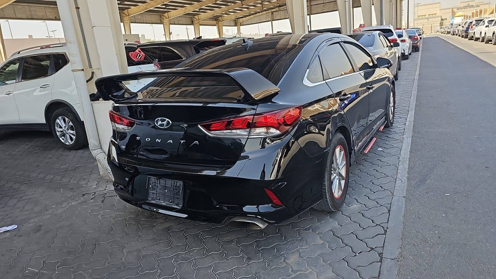 2018 HYUNDAI SONATA — 90118 Miles — Lot H699022 — Souq - Marhaba Auctions Used Cars - Image 5