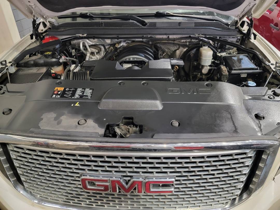 2015 GMC YUKON XL DENALI — 153318 Miles — Lot 40051248 — Main - Marhaba Auctions Used Cars - Image 12