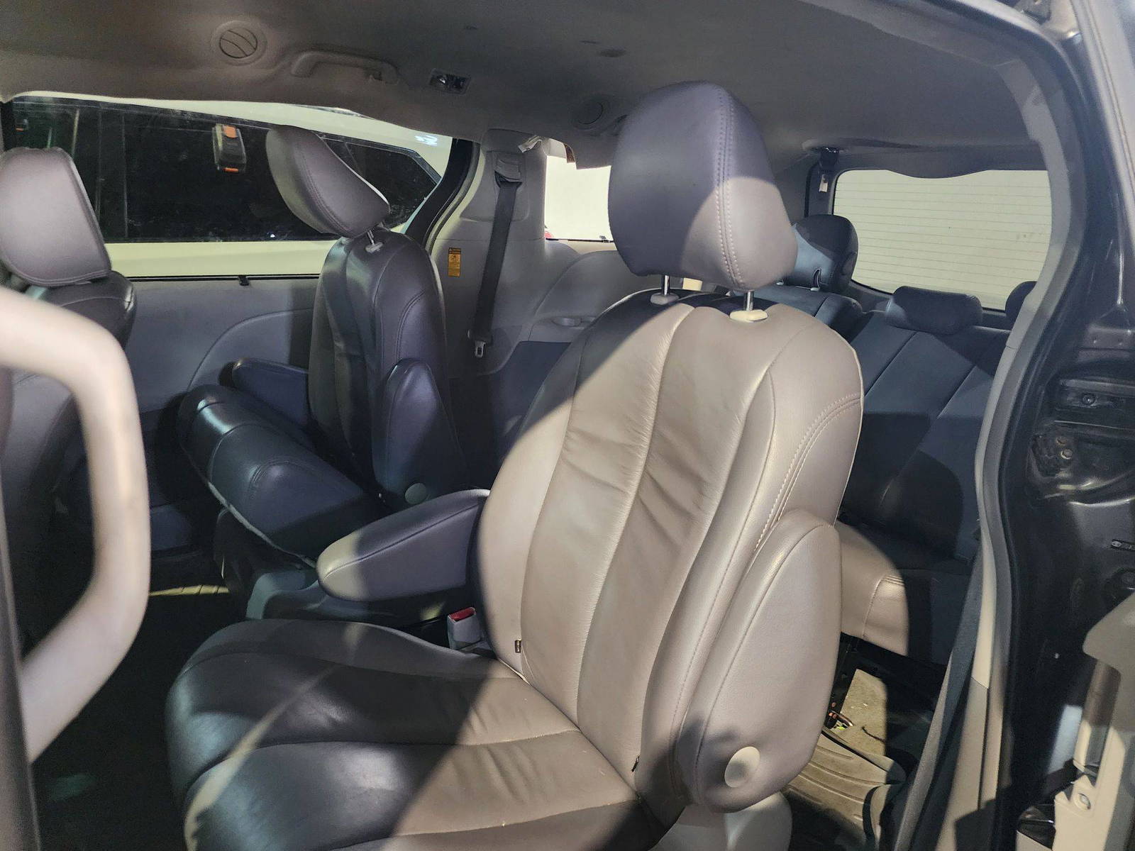 2014 TOYOTA SIENNA — 176709 Miles — Lot 215487 — Main - Marhaba Auctions Used Cars - Image 7