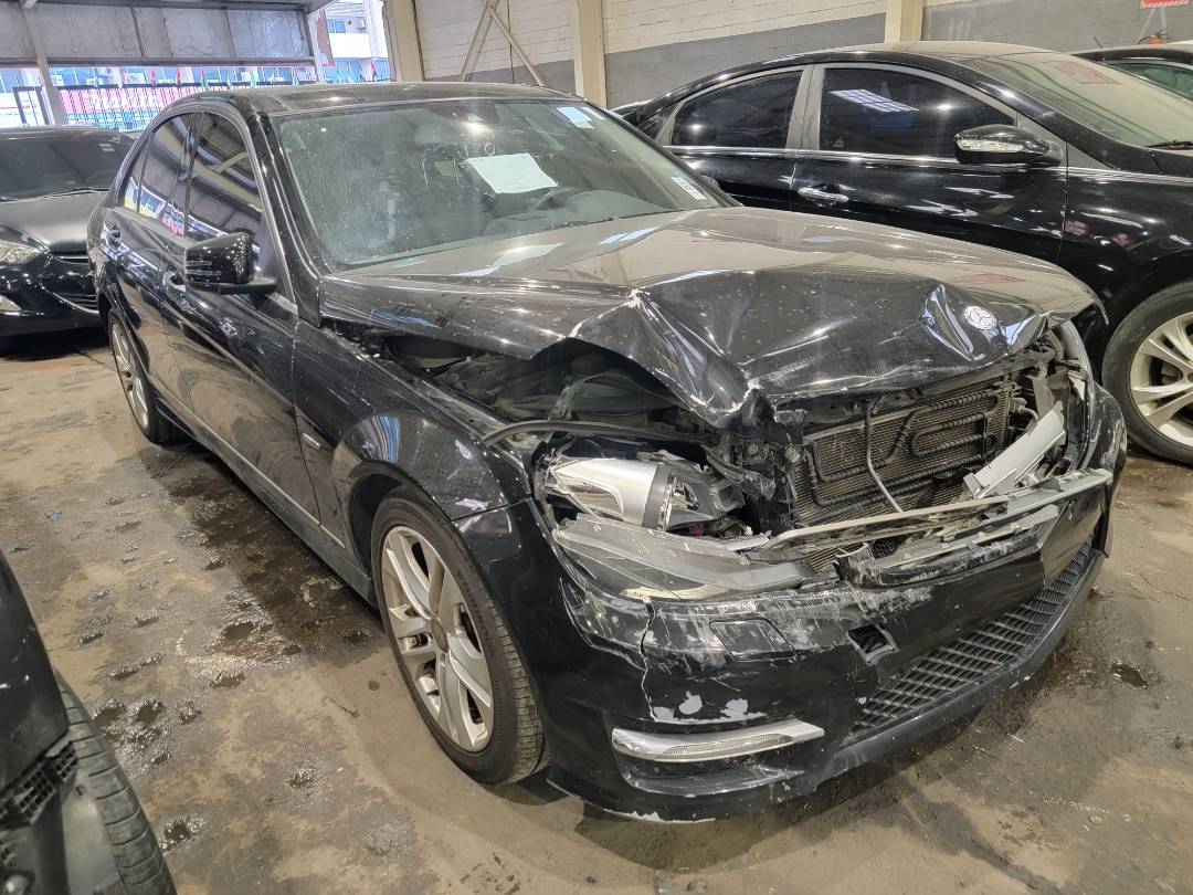2013 MERCEDES BENZ C200 — 138986 KM — Lot XCA652102 — Main - Marhaba Auctions Used Cars - Image 4