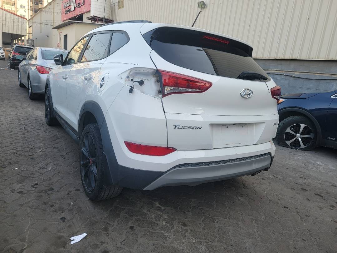 2017 HYUNDAI TUCSON — 87855 Miles — Lot 40470051 — Main - Marhaba Auctions Used Cars - Image 5
