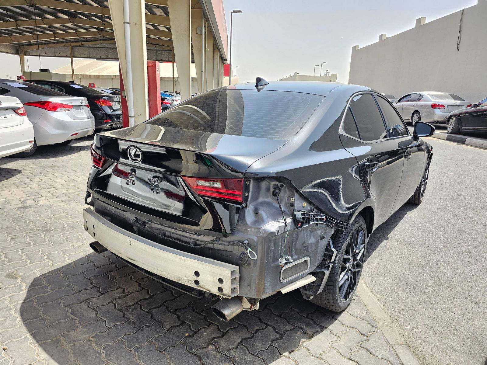 2014 LEXUS IS 250 — 127567 Miles — Lot XE5009449 — Souq - Marhaba Auctions Used Cars - Image 5
