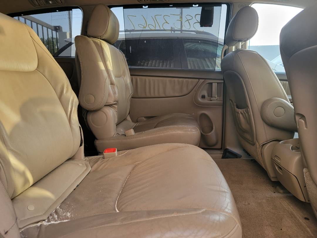 2005 TOYOTA SIENNA — 234995 Miles — Lot 38537667 - Marhaba Auctions Used Cars - Image 4