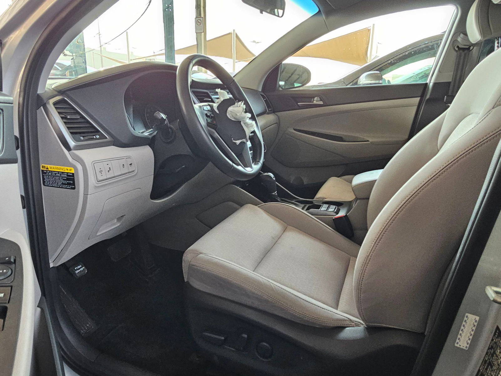 2017 HYUNDAI TUCSON — 50130 Miles — Lot HU588197 — Souq - Marhaba Auctions Used Cars - Image 8