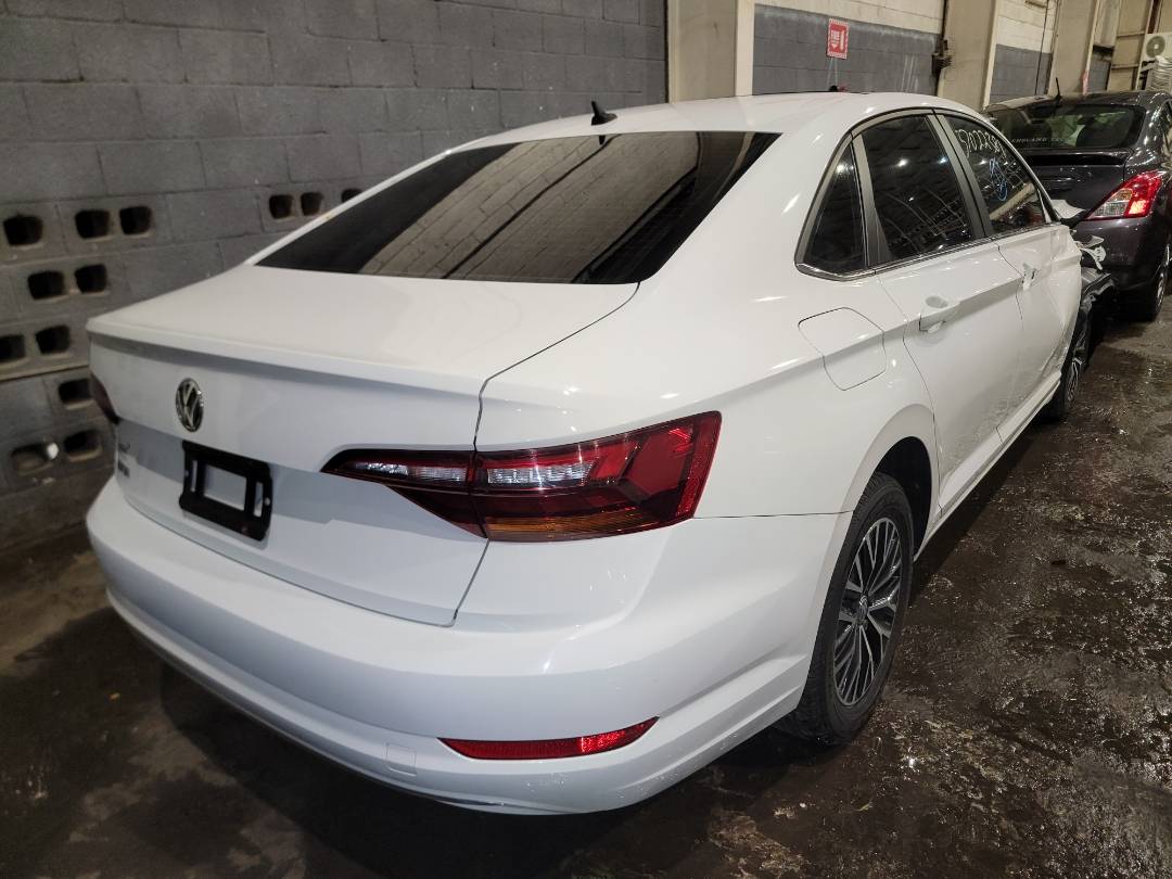 2019 VOLKSWAGEN JETTA — 81317 Miles — Lot 37022381 - Marhaba Auctions Used Cars - Image 4