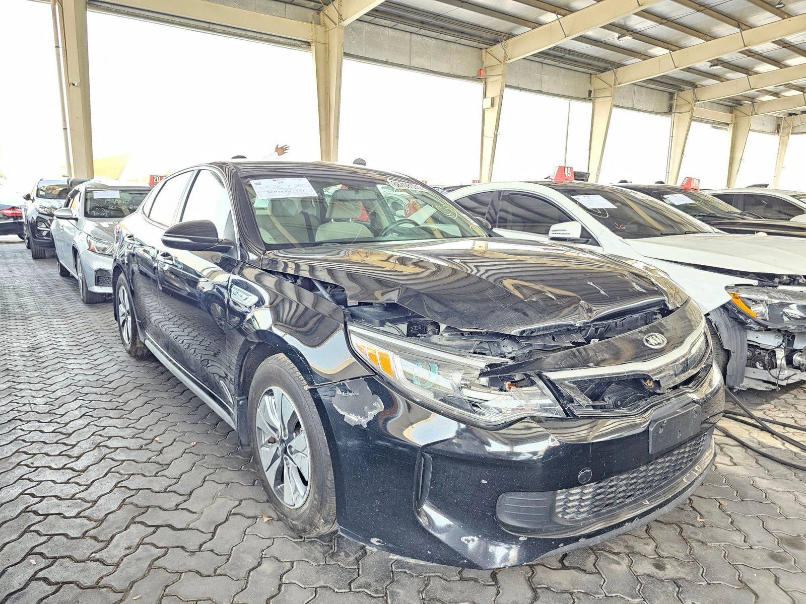 2017 KIA OPTIMA — 98966 Miles — Lot H5005934 — Main - Marhaba Auctions Used Cars - Image 4