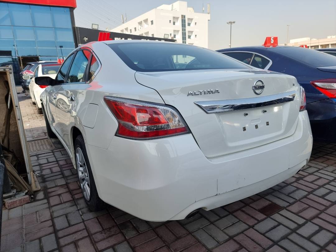 2015 NISSAN ALTIMA — 127370 Miles — Lot 215478 — Ind. 12 - Marhaba Auctions Used Cars - Image 6