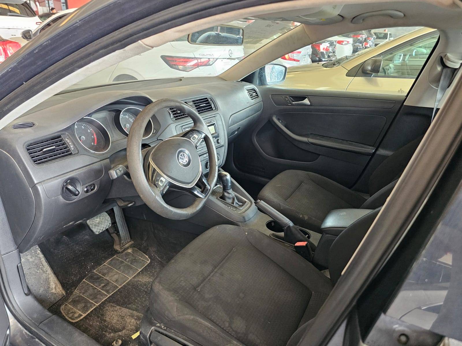 2015 VOLKSWAGEN JETTA — 149917 Miles — Lot M287199 — Main - Marhaba Auctions Used Cars - Image 6