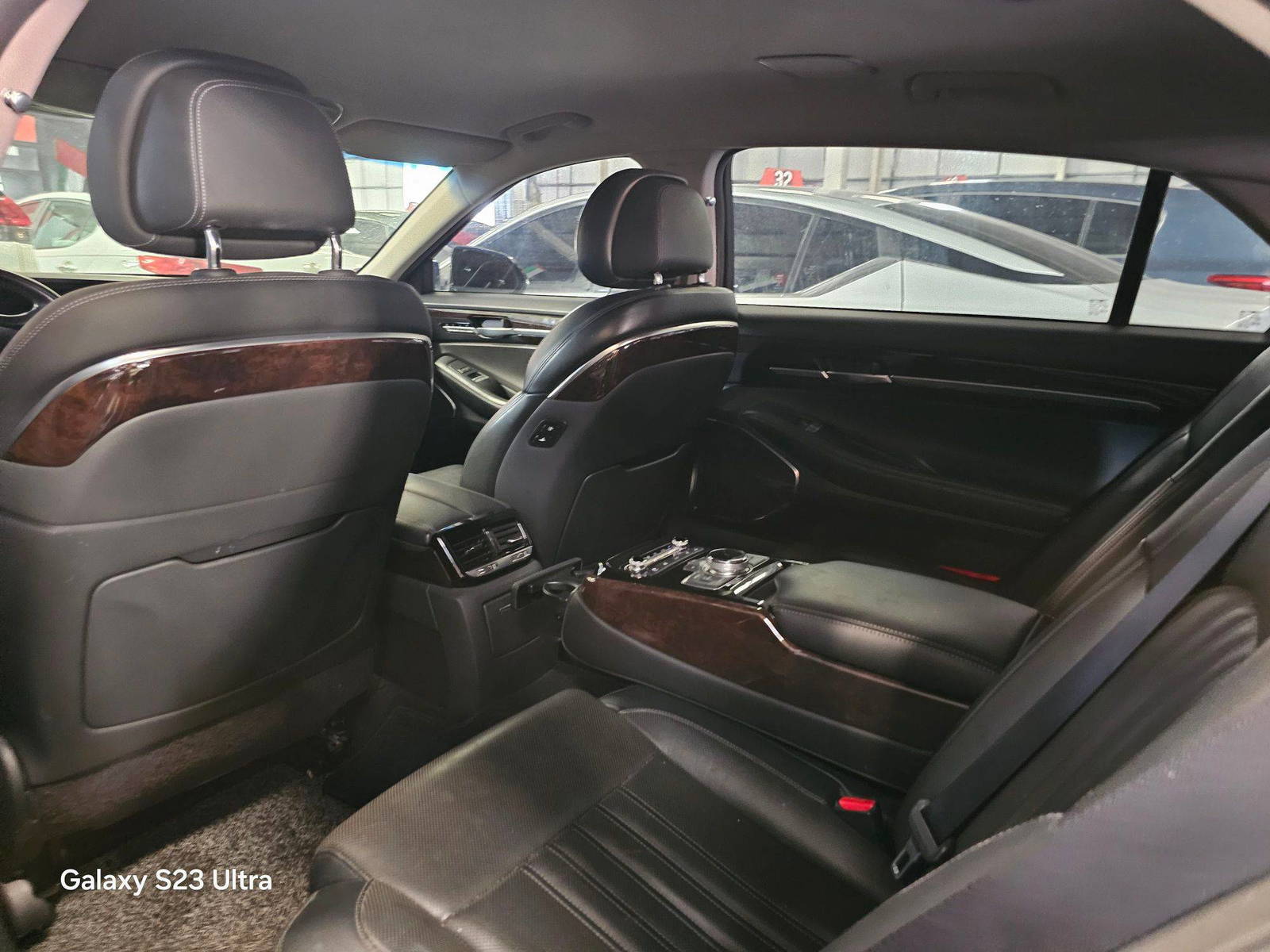 HYUNDAI GENESIS 2016 - Marhaba Auction Used Cars - Image 7