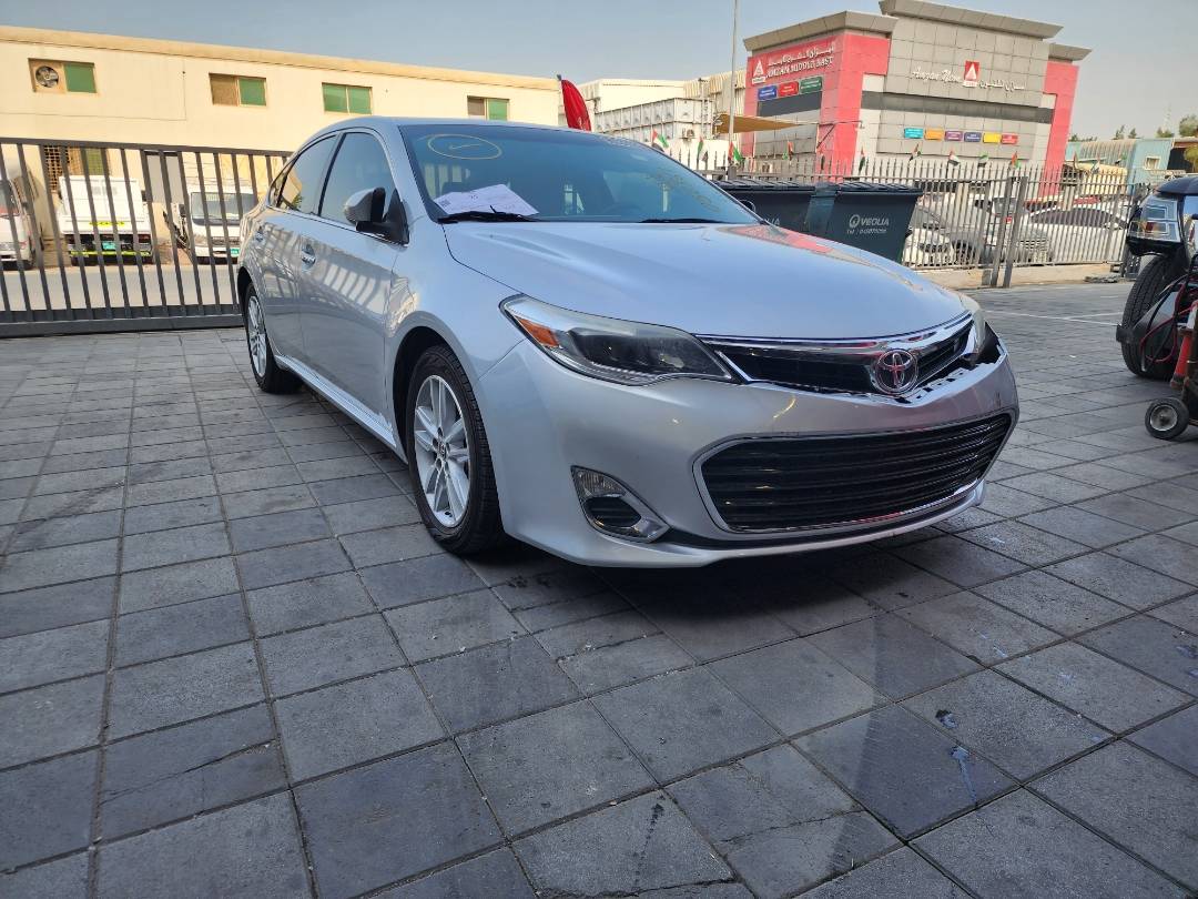 TOYOTA AVALON
