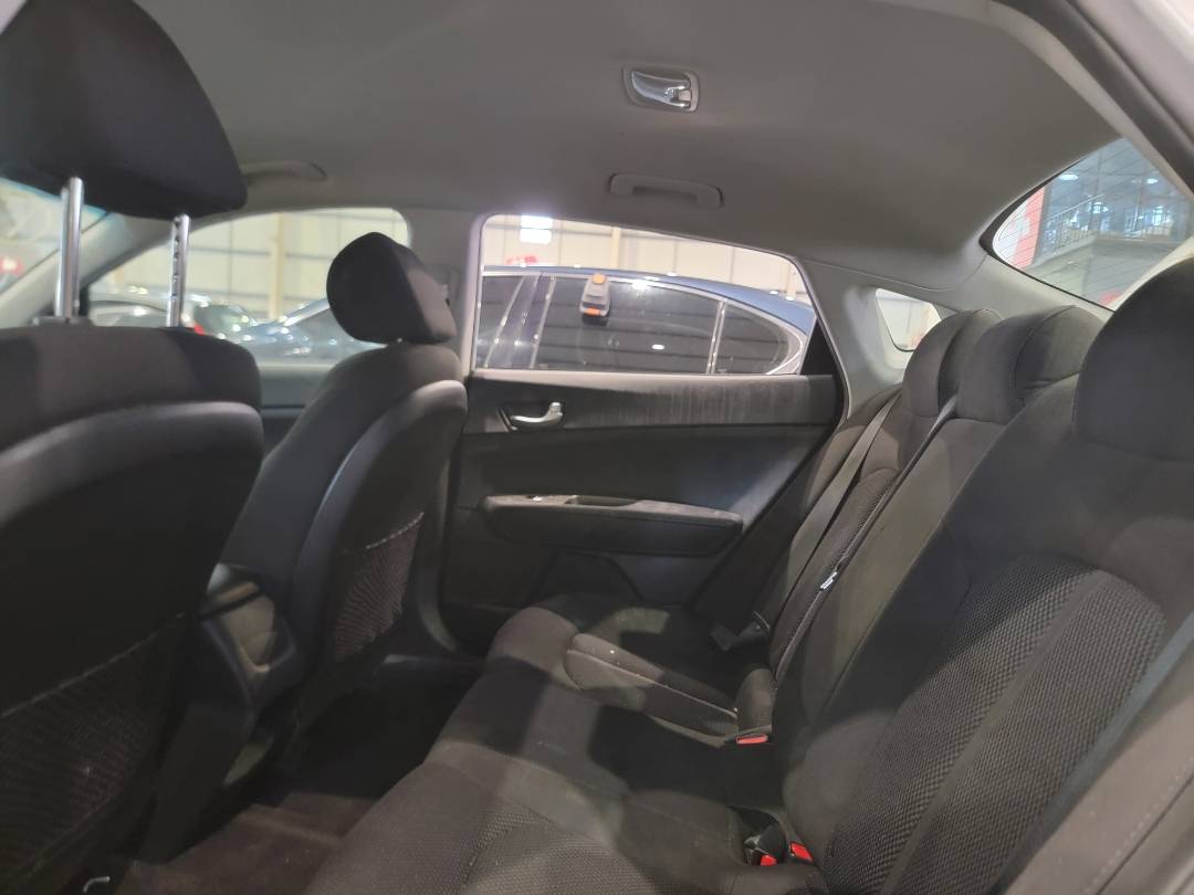 2019 KIA OPTIMA — 106541 Miles — Lot 329109 — Main - Marhaba Auctions Used Cars - Image 7