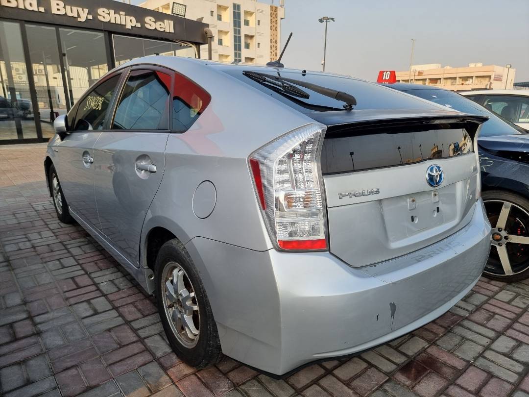 2010 TOYOTA PRIUS — 254169 Miles — Lot 125487 — Ind. 12 - Marhaba Auctions Used Cars - Image 4
