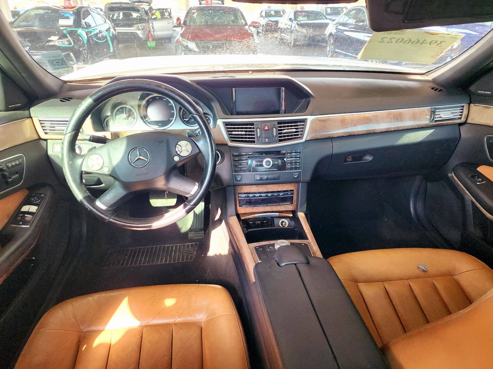 2010 MERCEDES BENZ E 350 — 166365 KM — Lot 39466022 — Souq - Marhaba Auctions Used Cars - Image 7