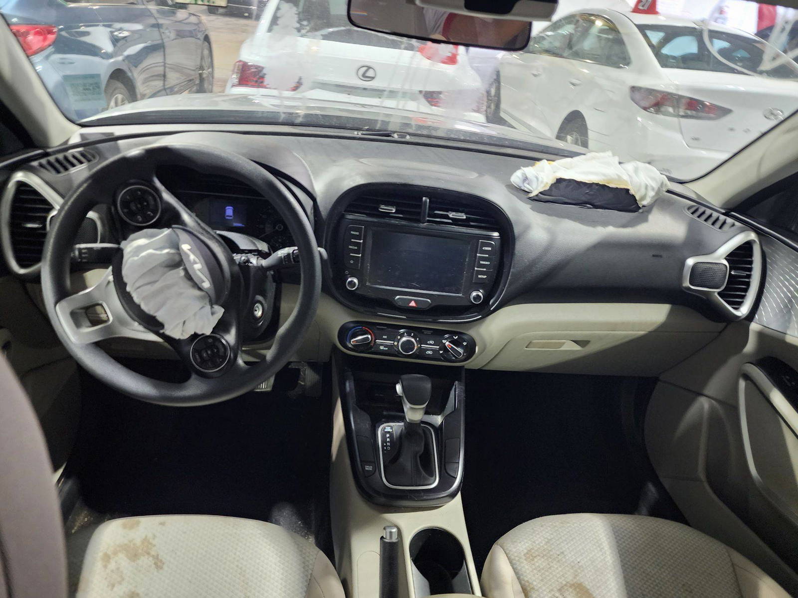2022 KIA SOUL — 38990 Miles — Lot 64796694 — Souq - Marhaba Auctions Used Cars - Image 8