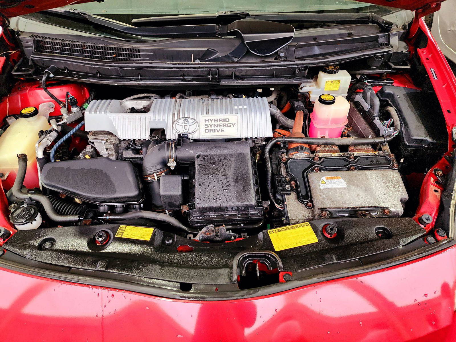 2010 TOYOTA PRIUS — 196728 Miles — Lot 0104503 — Souq - Marhaba Auctions Used Cars - Image 11