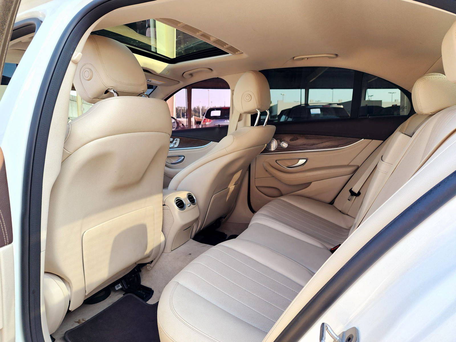 2020 MERCEDES BENZ E 350 — 59481 KM — Lot 7LA733991 — Main - Marhaba Auctions Used Cars - Image 6