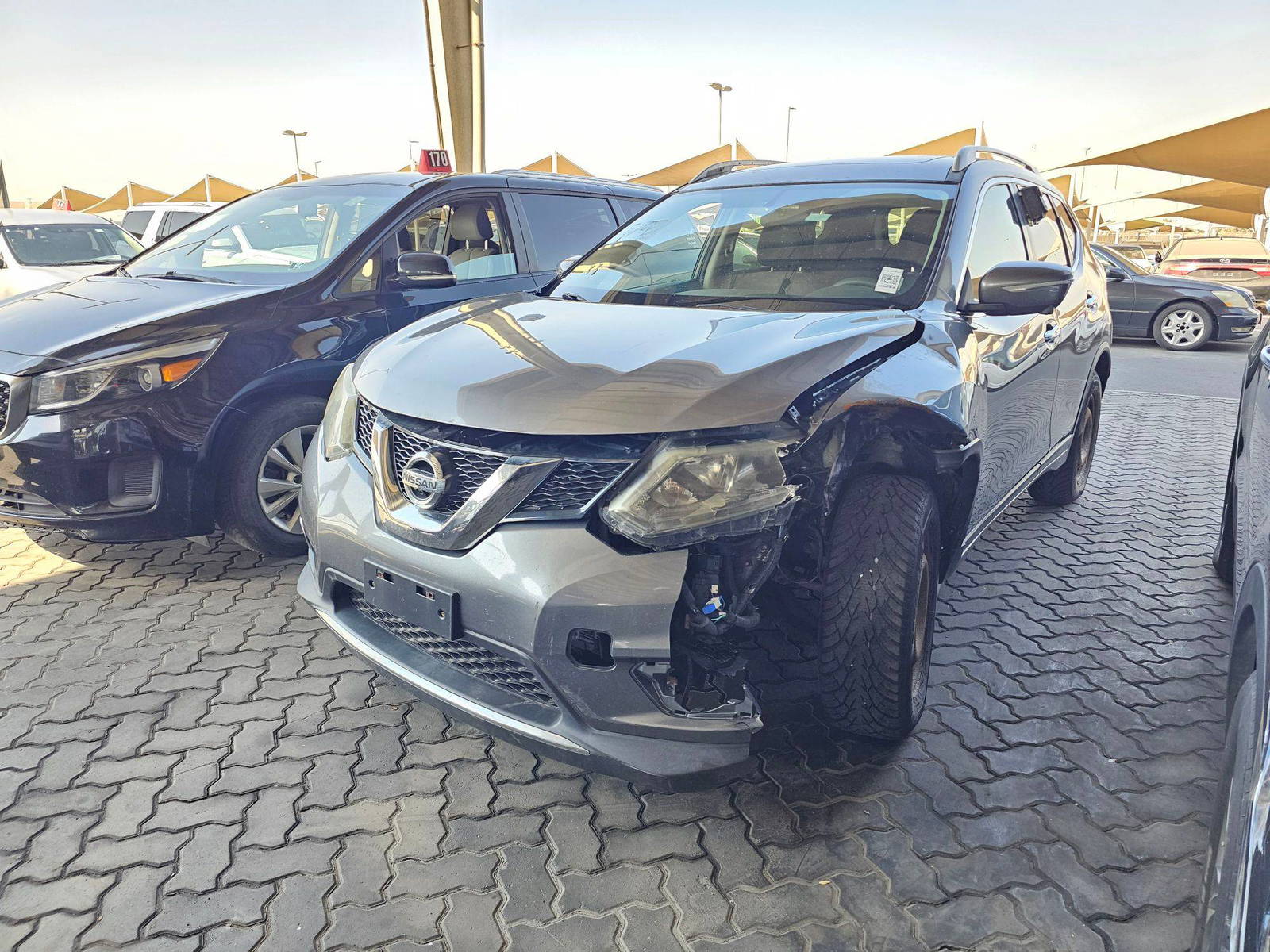 2014 NISSAN ROGUE — 237040 KM — Lot 12343569 — Main - Marhaba Auctions Used Cars - Image 6